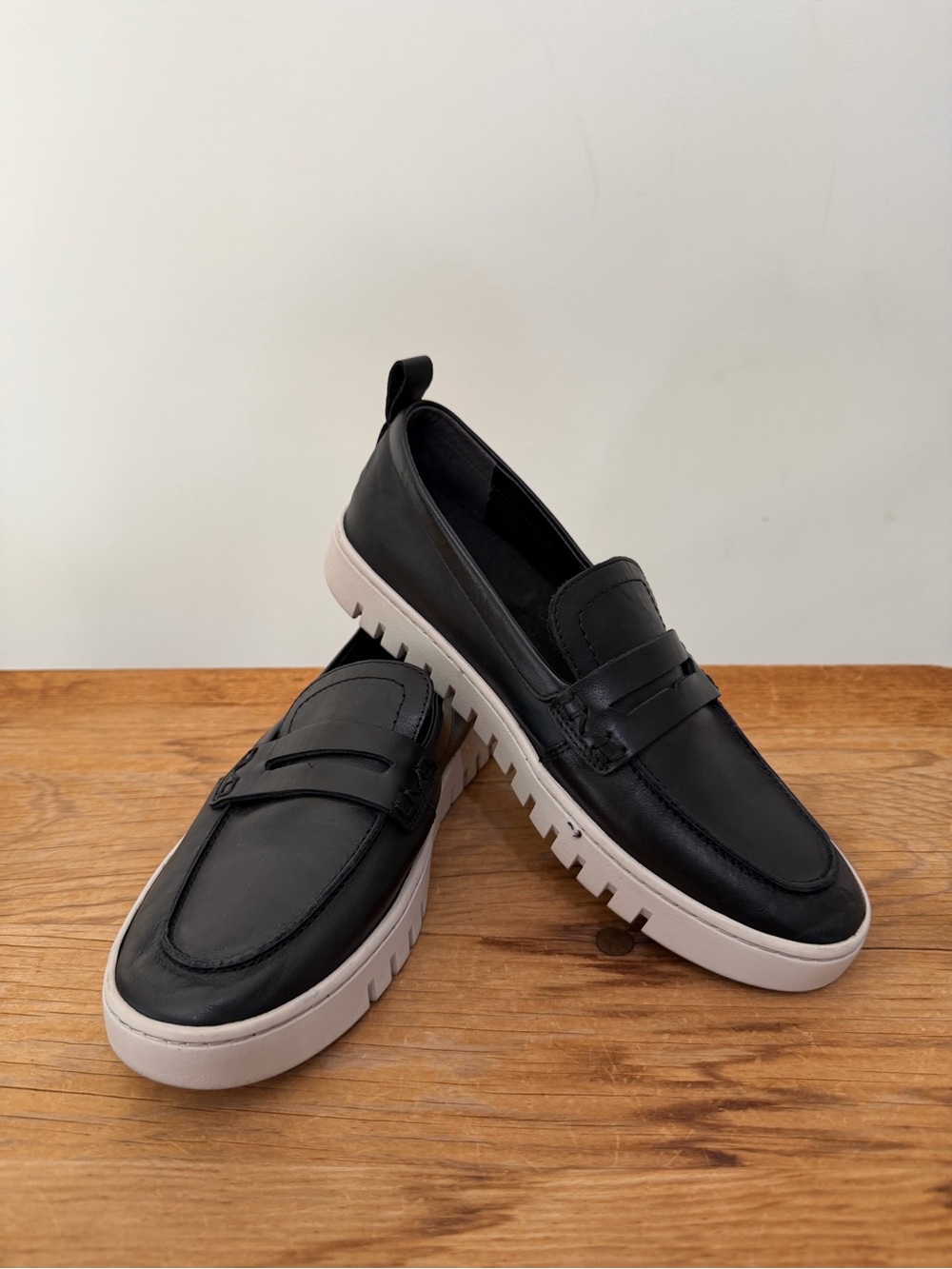 Vionic Uptown Loafers Black Leather Shoes Slip On Casual Comfort Women’s 7.5 - Picture 8 of 8